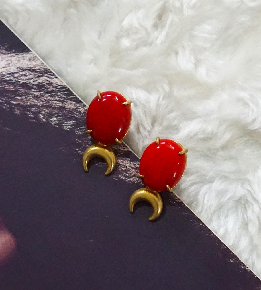 Coral Moon Stud