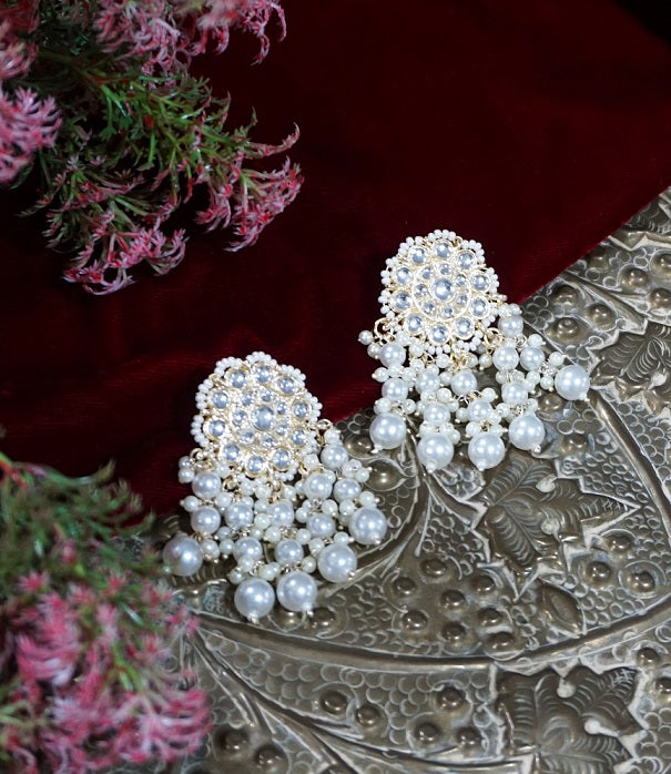 Alankar Kundan Stud Earring