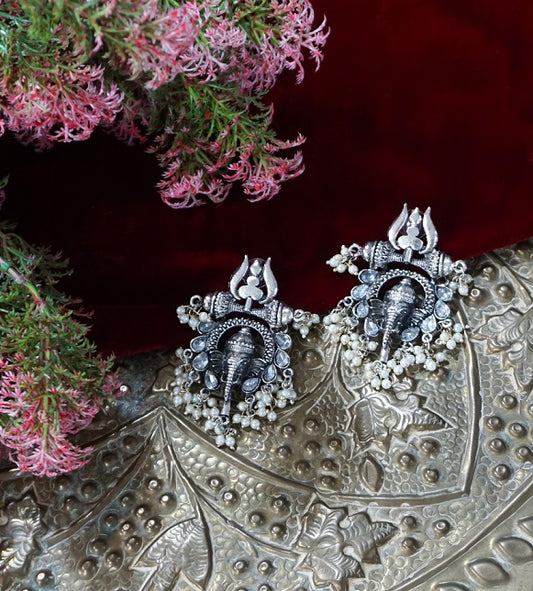 Alankar Oxidized Ganeshji Earring
