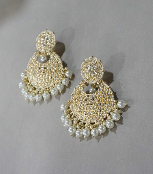 Alankar White Kundan Chandbali