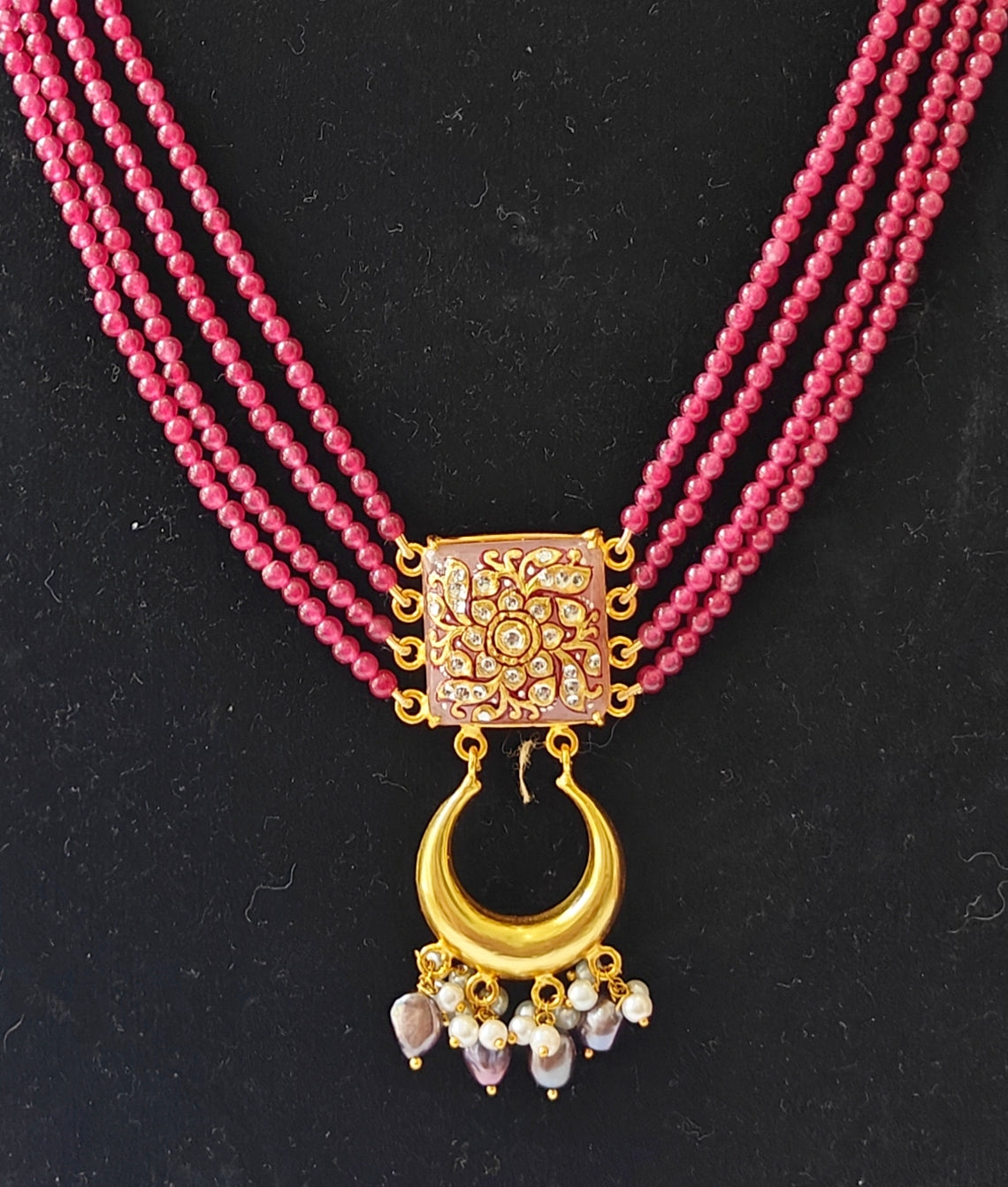 Alankar Shades of Red Chand Necklace