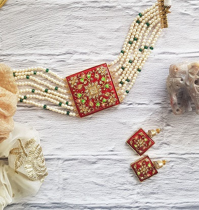 Red Square Necklace Set