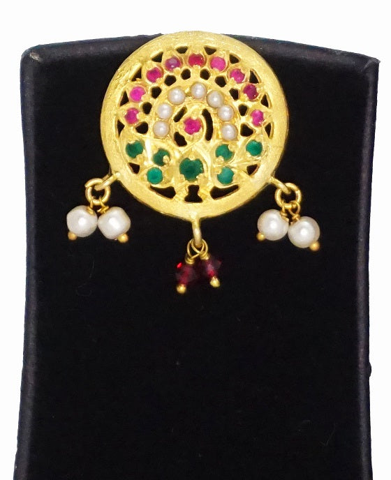 Aari Pear Chokar Set