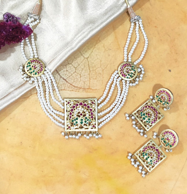 Aari Square Set Pearls