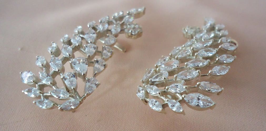 Fancy Leaf Earcuff