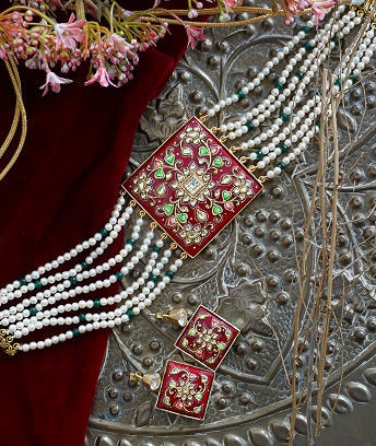 Red Square Necklace Set