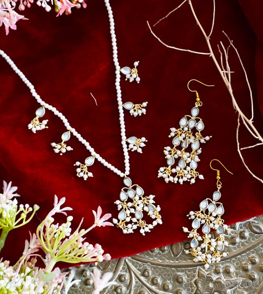 Alankar Pearl Necklace Set