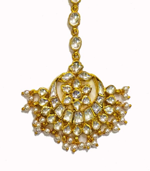 White Bridal Maang Tikka