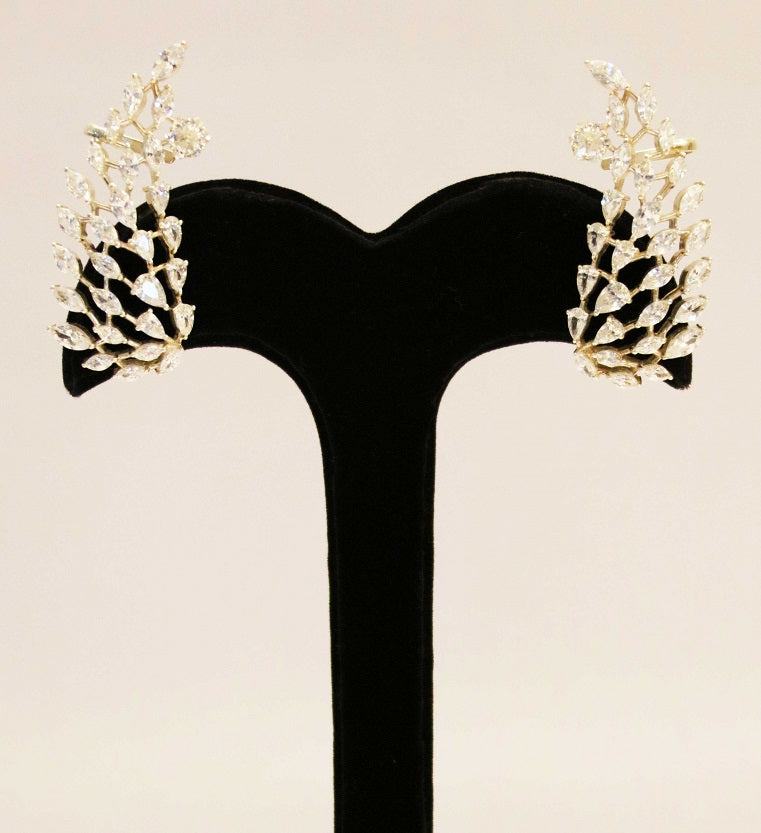 Fancy Leaf Earcuff