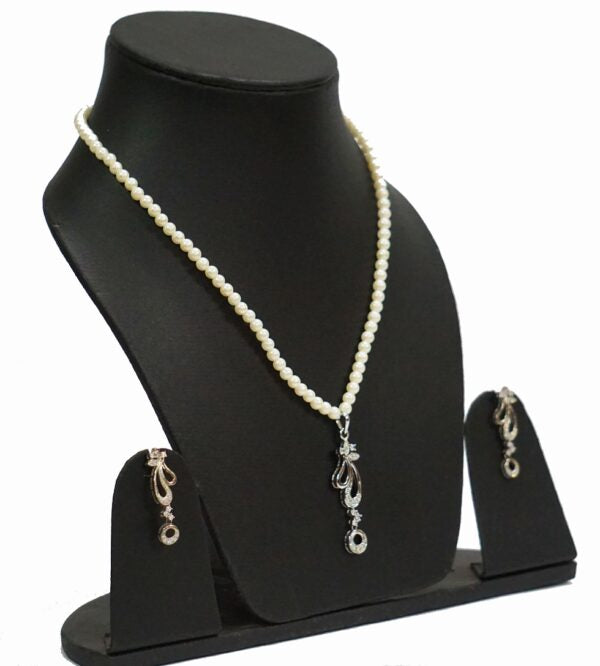 Classic Pendant Set