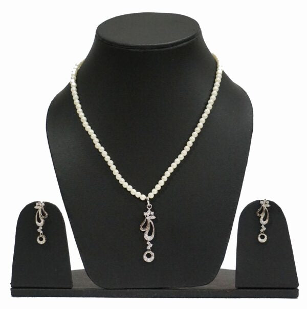 Classic Pendant Set