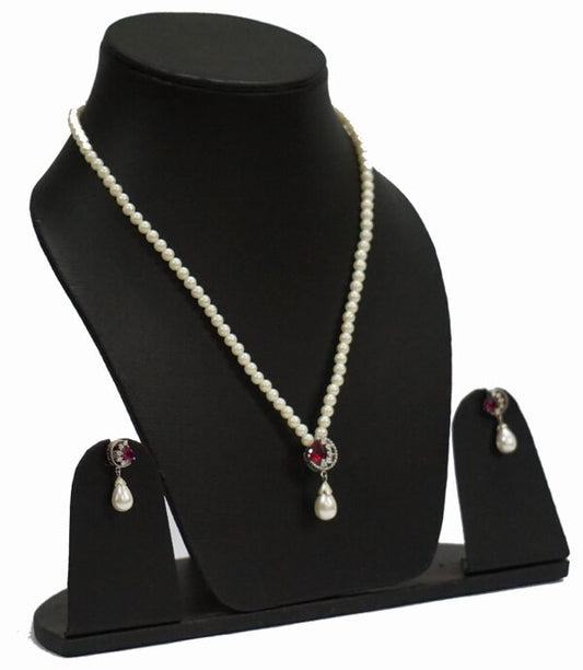 Red Crescent Pendant Set