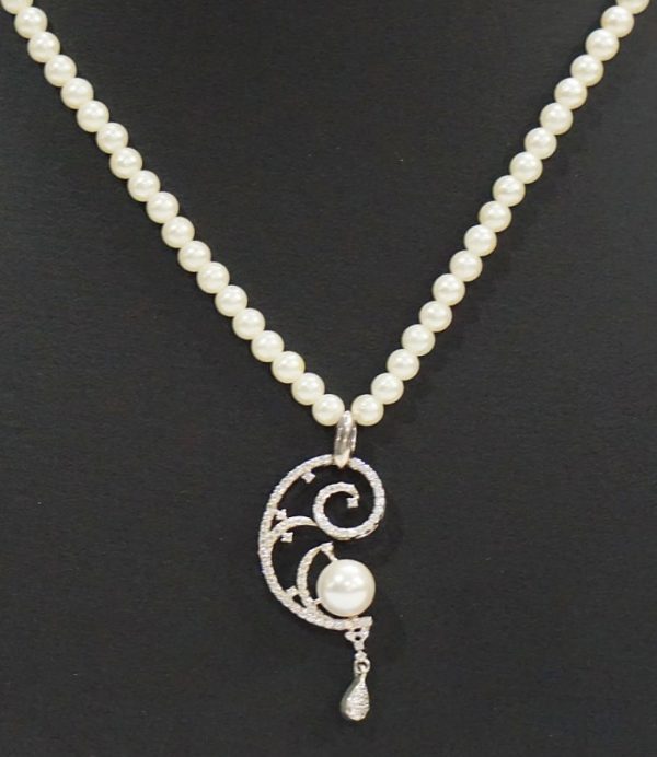 Classic Curves Pendant Set
