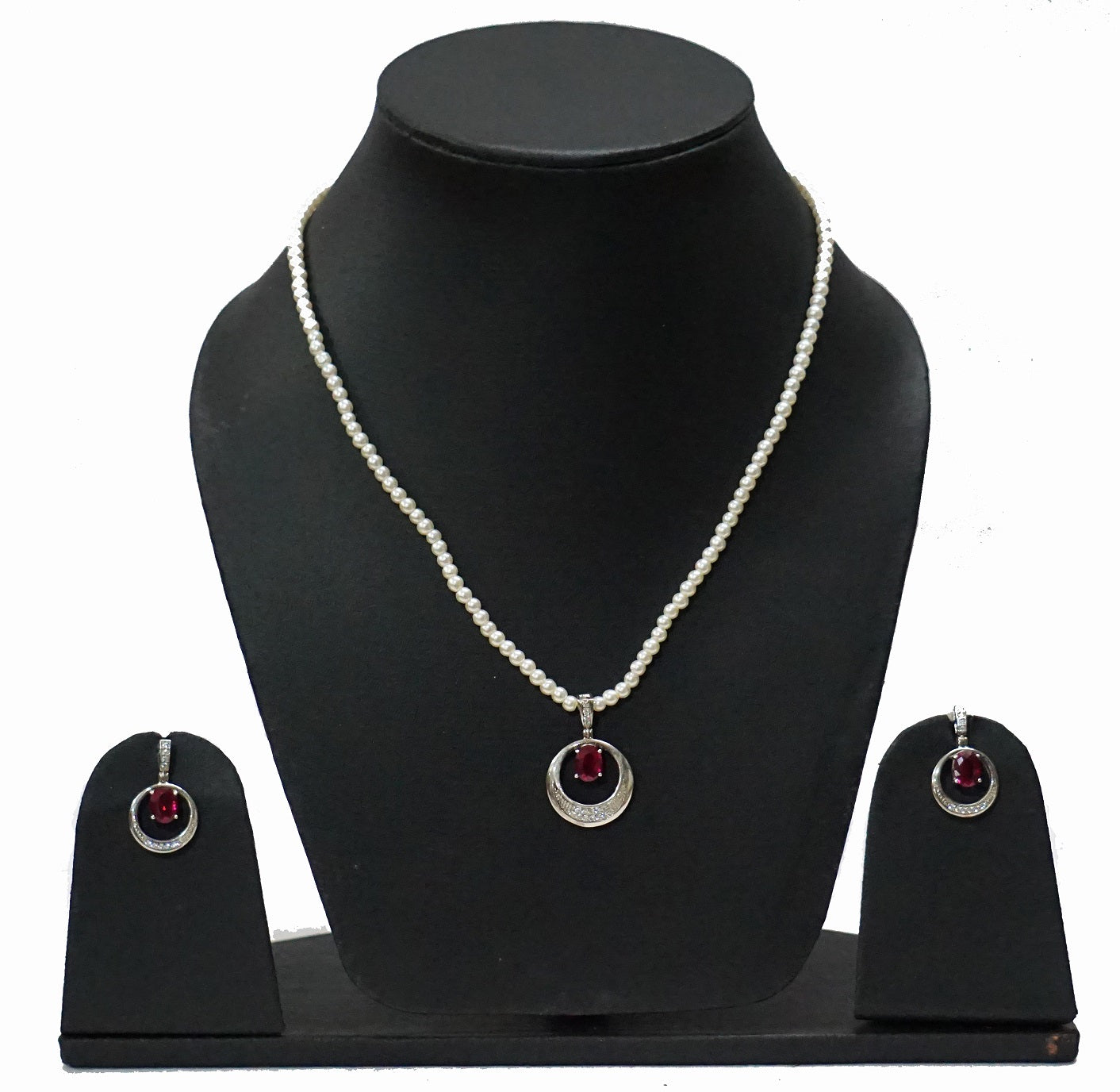 Round O Red Pendant Set