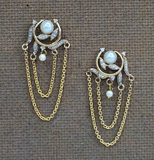 Flora Chain Dangler