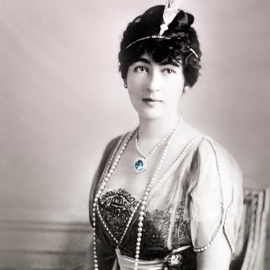 The Timeless Allure: Exploring the History of Iconic Jewelry Pieces