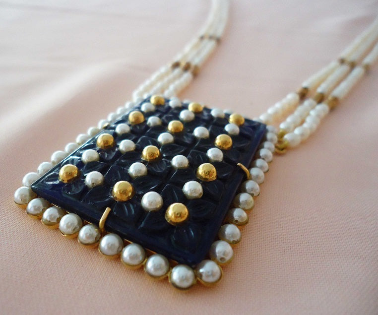 Gold Blue Carving Necklace