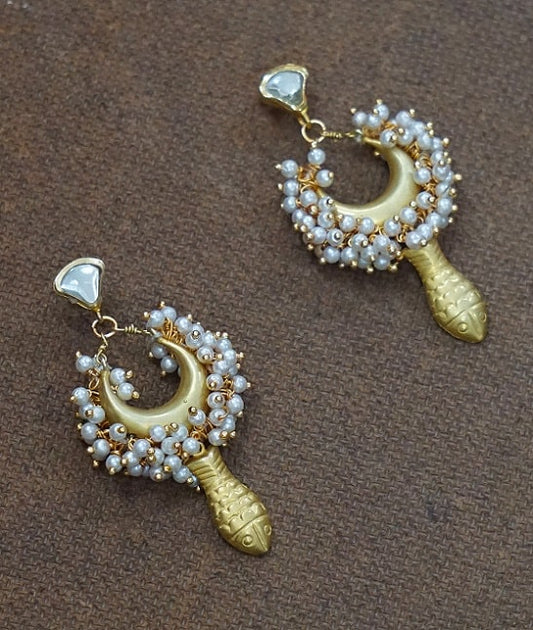 Crescent Fish Pearl Heaven Dangler