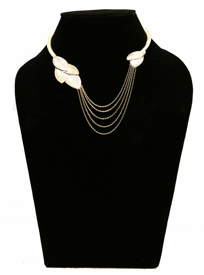 Leaf & Chain Necklace