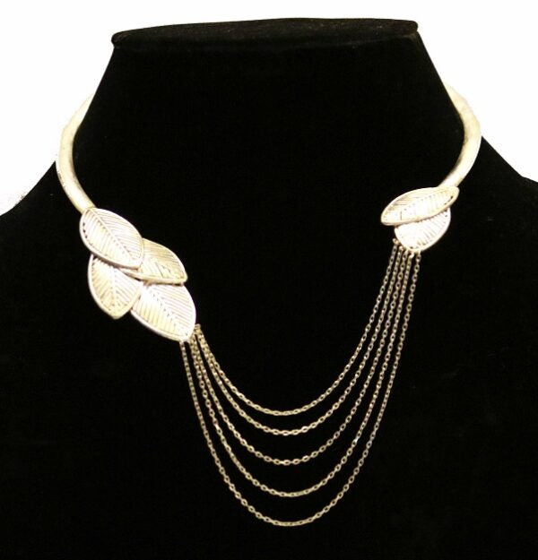 Leaf & Chain Necklace