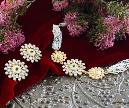 Alankar Flower Kundan Set