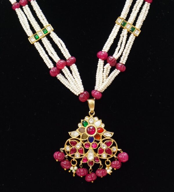 Gehna Navratna Necklace