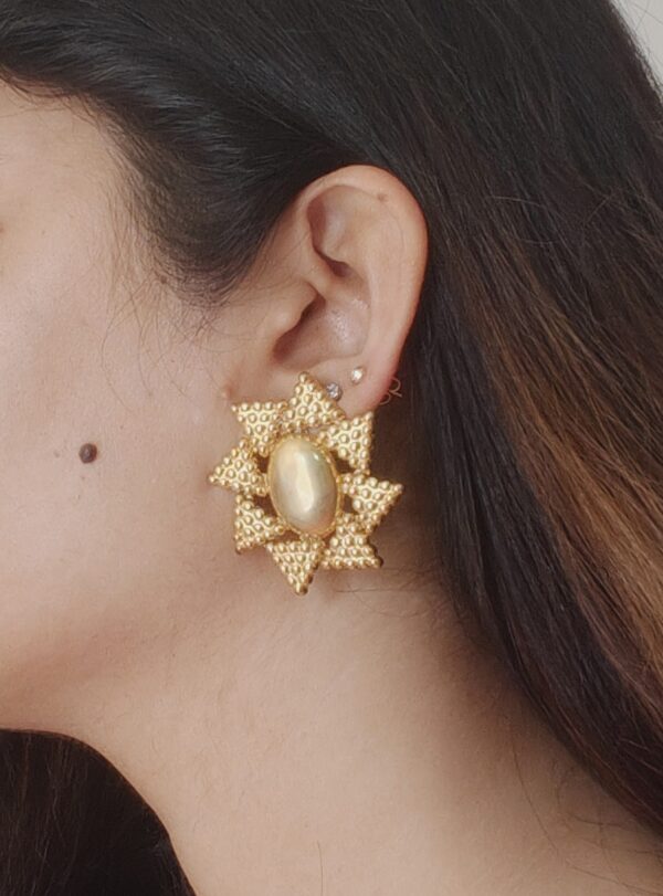 Gold Rush Illusion Studs
