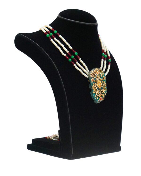 Raabta Chalcedony Necklace