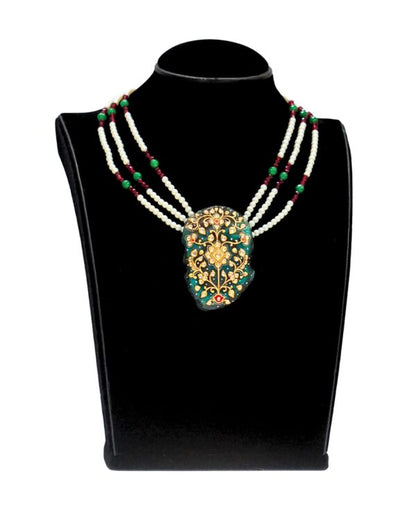 Raabta Chalcedony Necklace