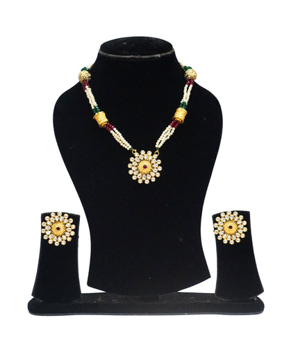 Alankar Kundan Floral Necklace Set