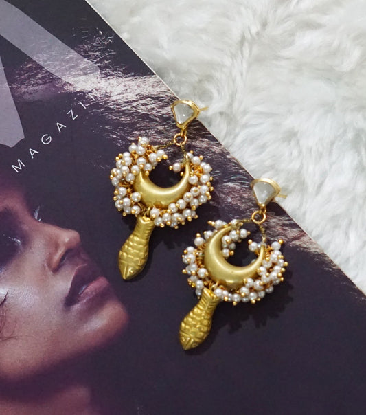 Crescent Fish Pearl Heaven Dangler