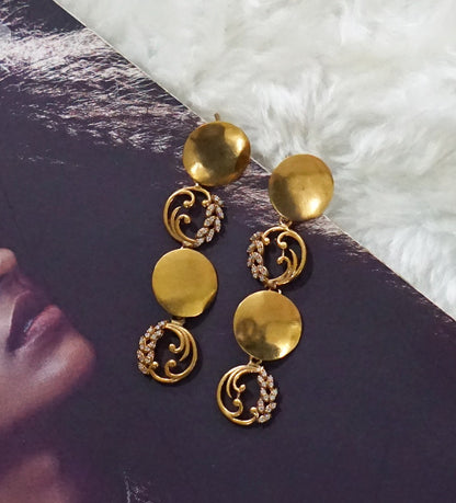 Dome Layered Fauna Dangler