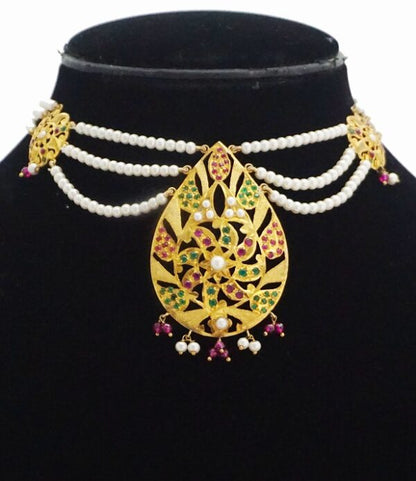 Aari Pear Chokar Set