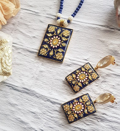 Blue Painted Necklace Set