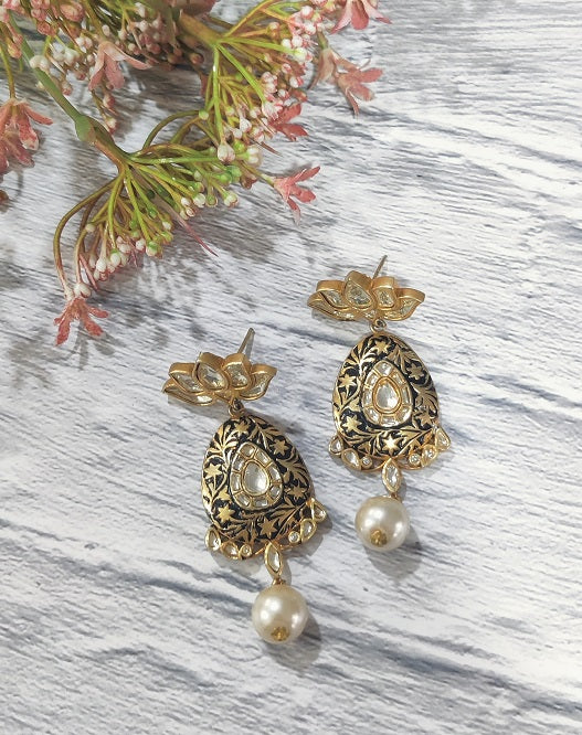 Antique Black Bridal Dangler