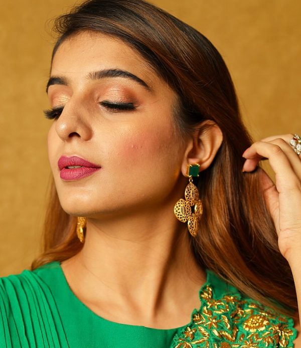 Green Stone Marquise Filigree Dangler