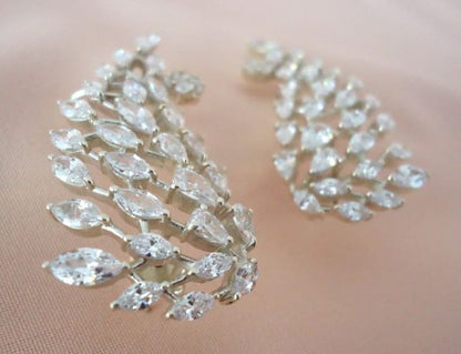 Fancy Leaf Earcuff