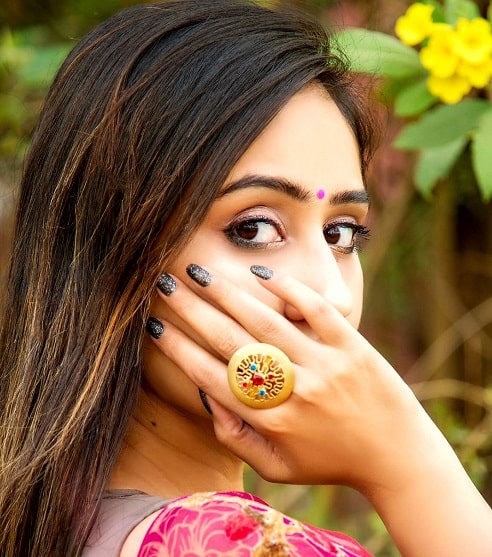 Signature Round Ring