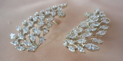 Fancy Leaf Earcuff