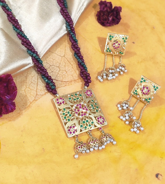 Aari Square Jhumka Set