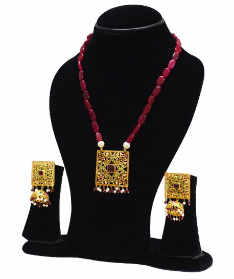 Aari Square Red Set