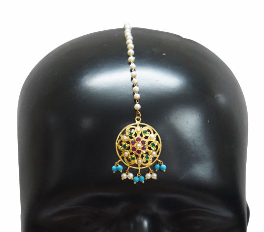 Aari Turquoise White Maang Tikka