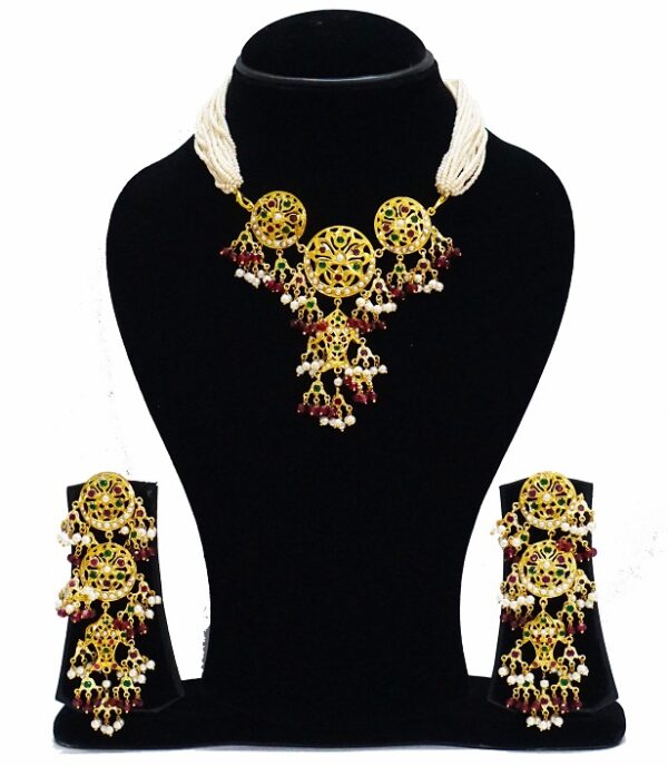 Aari Chick Red Necklace Set