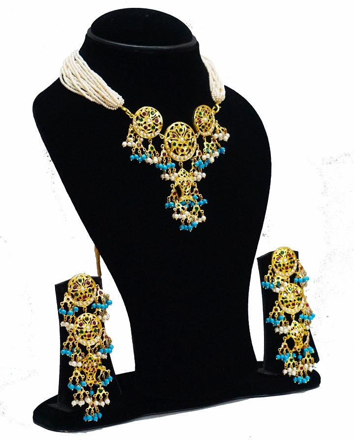 Aari Chick Turquoise Necklace Set