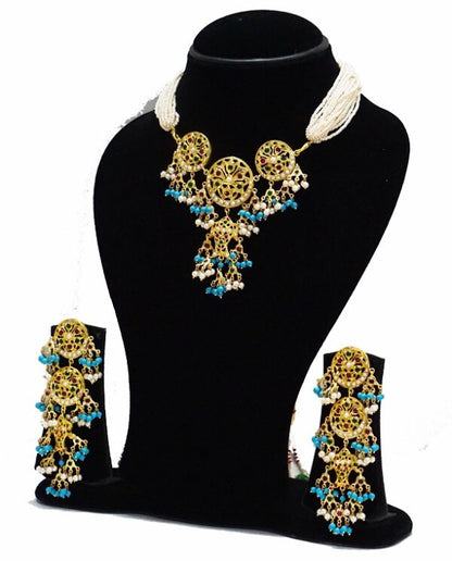 Aari Chick Turquoise Necklace Set