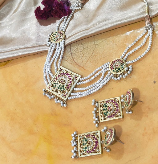 Aari Square Set Pearls