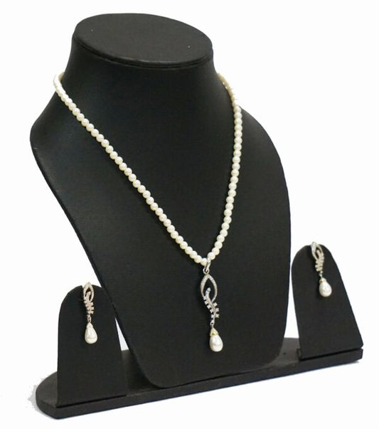 Leafy Pendant Set
