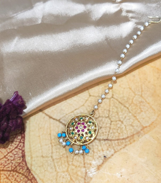 Aari Turquoise White Maang Tikka