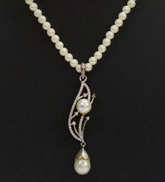Flowy Stone Pendant Set