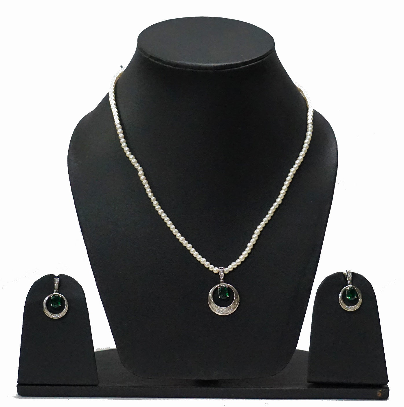 Round O Green Pendant Set